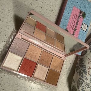 The Beauty Crop Mediterranean Spring travel tea palette